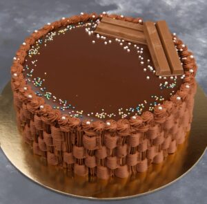 Kitkat Chocolate Cake